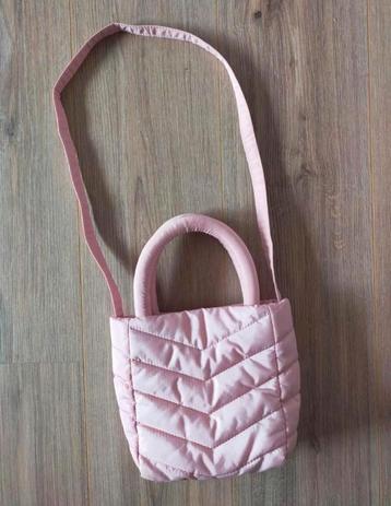 Zgan! Schattig roze schoudertasje van C&A!

 beschikbaar voor biedingen