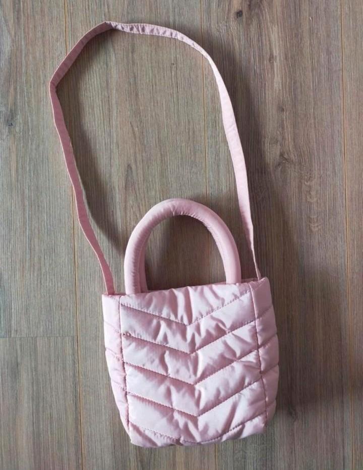 Zgan! Schattig roze schoudertasje van C&A!, Kinderen en Baby's, Kindermode-accessoires, Zo goed als nieuw, Ophalen of Verzenden