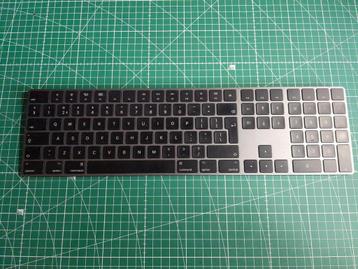 Apple magic keyboard space gray beschikbaar voor biedingen