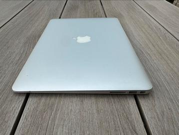 Macbook Air (13-Inch, Begin 2015) beschikbaar voor biedingen