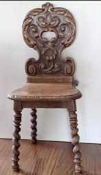 Antieke houten stoel met mooie details, Antiek en Kunst, Antiek | Meubels | Stoelen en Banken, Ophalen