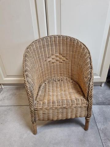 Gratis Riet Kinderstoel - Gebruikt beschikbaar voor biedingen