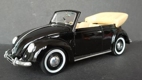 Volkswagen VW Beetle Cabriolet 1951 zwart 1;18 Maisto Pol, Hobby en Vrije tijd, Modelauto's | 1:18, Zo goed als nieuw, Verzenden