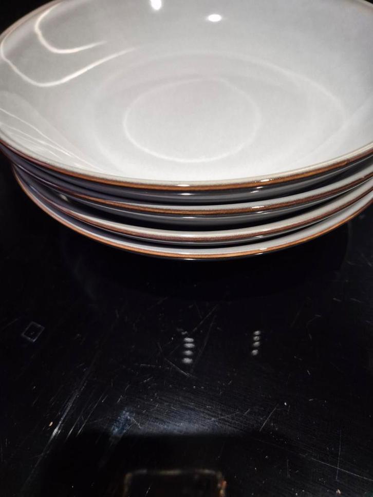 IKEA GLADELIG Diepe Borden - Grijs - 4 stuks, Huis en Inrichting, Keuken | Servies, Zo goed als nieuw, Bord(en), Effen, Aardewerk