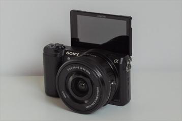 SONY A5100 + 16-50MM - ZWART - 24MP - E-mount - VLOG CAMERA beschikbaar voor biedingen