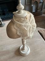 Sierlijke tafel buste op hoge voet, Ophalen of Verzenden