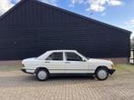 Mercedes-Benz 190-serie 2.0 E Automaat , Schuifdak , 93 dkm, Auto's, Oldtimers, Mercedes-Benz, Bedrijf, Handgeschakeld, Blauw