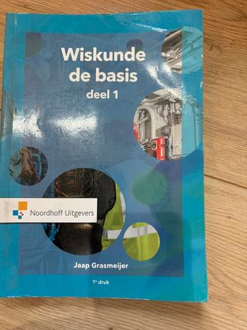 Verschillende boeken niveau 4 werktuigbouwkunde beschikbaar voor biedingen