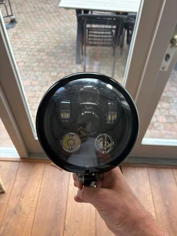 LED koplamp met behuizing Harley Davidson beschikbaar voor biedingen