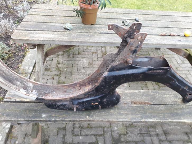 Frame Honda C310S gebruikt, roestig, C310 + kale voorvork, Fietsen en Brommers, Brommeronderdelen | Oldtimers, Gebruikt, Overige merken