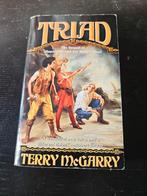 Triad - Terry McGarry - Fantasy Roman, Ophalen of Verzenden, Gelezen, Terry McGarry