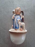 Hummel (good shepperd) met wijwaterbakje modelno 42, Ophalen of Verzenden, Zo goed als nieuw, Hummel