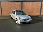 Mercedes-Benz C-klasse C180 Classic AUT | PANO | Trekhaak, Auto's, Mercedes-Benz, Automaat, 1998 cc, 4 cilinders, Bedrijf