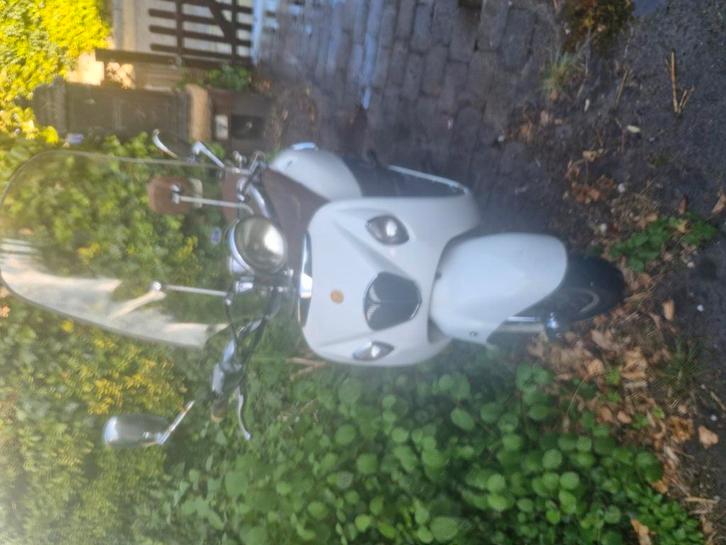 Luuko snorscooter, Fietsen en Brommers, Snorfietsen en Snorscooters, Gebruikt, Overige merken, Ophalen of Verzenden