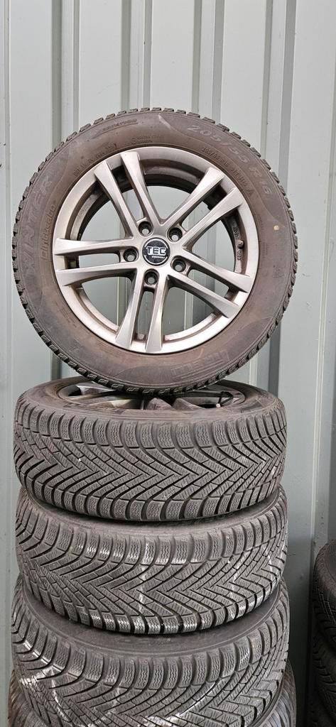 Hyundai i30 kia Ceed  Winterbanden Set Compleet TPMS, Auto-onderdelen, Banden en Velgen, Banden en Velgen, Winterbanden, 16 inch