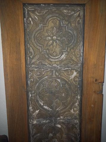Antieke deur,  wanddecoratie, decoratie, steentjes, 3d look beschikbaar voor biedingen