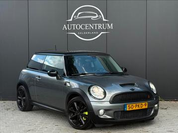 Mini Cooper S 174PK 2007 Nw Ketting NwApk Stoelverwarming beschikbaar voor biedingen