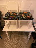 Ikea tafel met twee stoeltjes, Huis en Inrichting, Slaapkamer | Nachtkastjes, Gebruikt, Ophalen