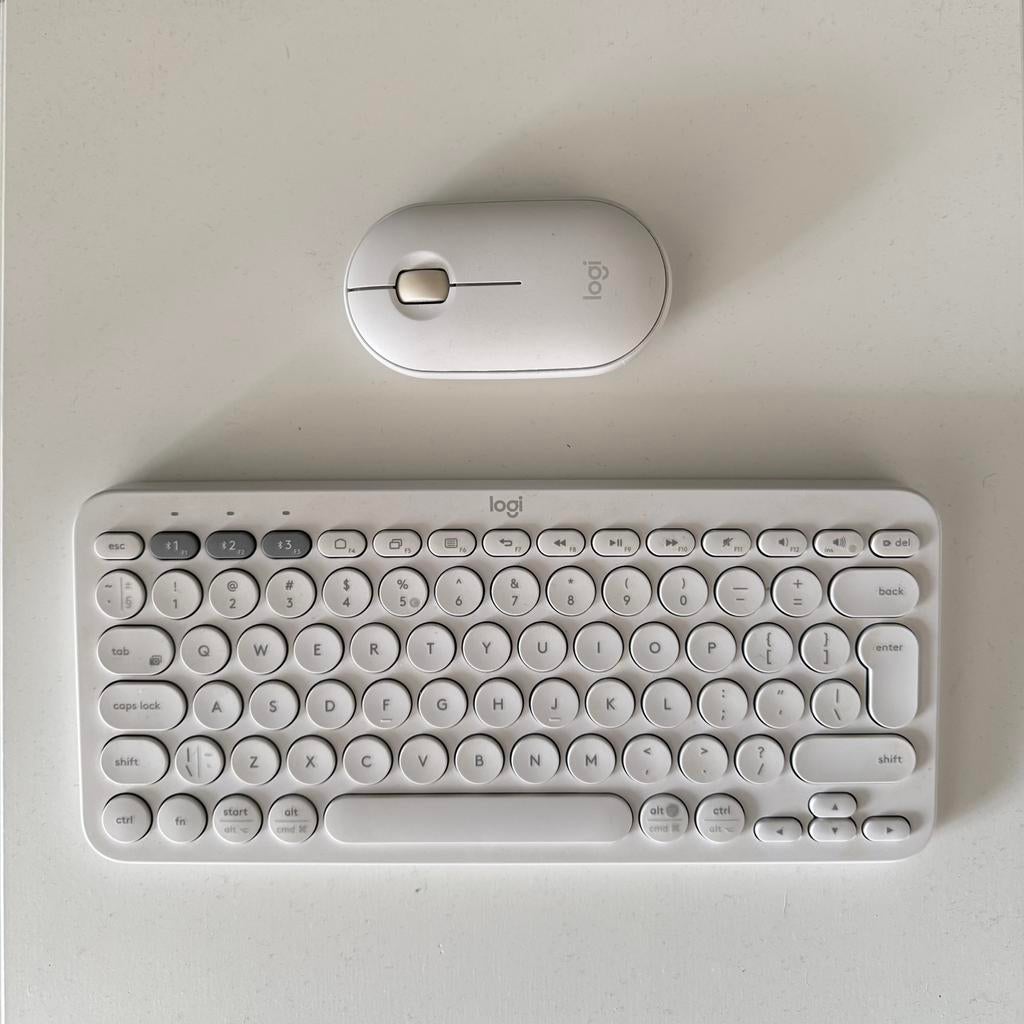 Logitech Pebble set: K380 toetsenbord en M350 muis - Wit, Computers en Software, Toetsenborden, Zo goed als nieuw, Ophalen