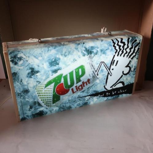 Lichtbak 7-up 7UP 7 up light origineel 49 x 11 x 26 cm, Verzamelen, Merken en Reclamevoorwerpen, Gebruikt, Lichtbak of (neon) lamp