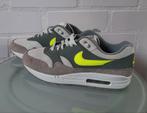 Nike Air Max 1 Mica Green Volt maat 41, Kleding | Heren, Schoenen, Ophalen of Verzenden, Zo goed als nieuw, Overige kleuren