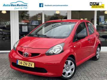 Toyota Aygo 1.0-12V 68pk,5 Deurs,Airco,Radio/cd,121.dkm! beschikbaar voor biedingen