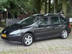 Peugeot 307 SW 2.0 16V Pack, 4 cilinders, 7 stoelen, Zwart, Lederen bekleding
