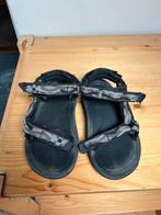 Teva’s (ik denk maat 24-25), Ophalen, Zo goed als nieuw, Jongen of Meisje, Overige typen