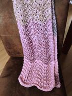 Nieuwe gebreide sjaal in ajoursteek, Ophalen of Verzenden, Nieuw, Breien, Overige typen