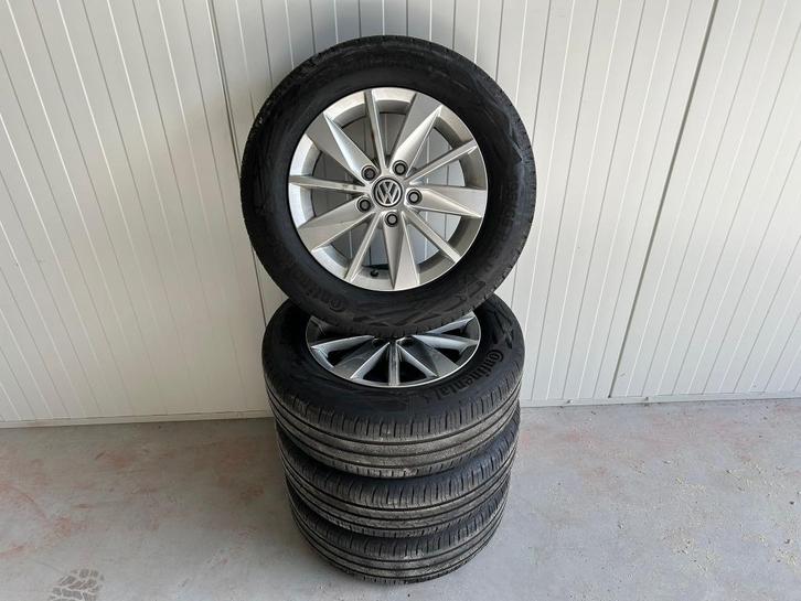 Volkswagen Golf velgen 15 inch met zomer banden, Auto-onderdelen, Banden en Velgen, Banden en Velgen, Zomerbanden, 15 inch, 195 mm