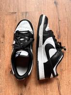 Nike Low Dunks Panda 44, Kleding | Heren, Schoenen, Zwart, Nike, Ophalen of Verzenden, Sneakers of Gympen