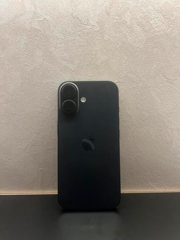 Iphone 16/ 128gb/ 92% batterij beschikbaar voor biedingen