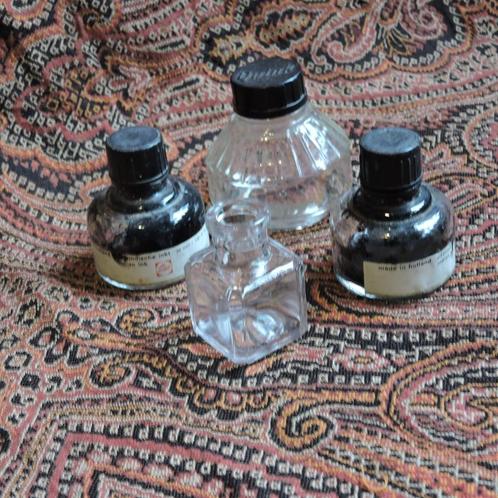 Vier oude glazen inktpotjes, Antiek en Kunst, Antiek | Glas en Kristal, Ophalen of Verzenden