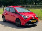 Toyota Aygo 1.0 VVT-i x-play /Carplay/Camera/Airco/, Voorwielaandrijving, Gebruikt, Euro 6, 4 stoelen