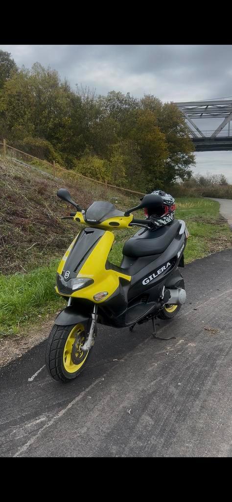 Gilera runner 2t 50cc 🌟7000km🌟, Fietsen en Brommers, Scooters | Piaggio, Zo goed als nieuw, Overige modellen, Maximaal 45 km/u