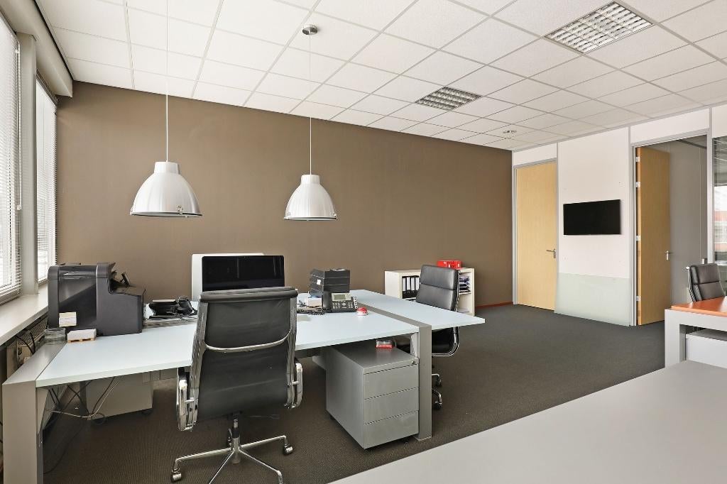 Gedeelde kantoorruimte te huur Almere | kantoor | werkruimte, 50 m², Huur, Kantoorruimte