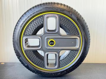 Mini Cooper F56 17 inch Electric Power Spoke 737 Pirelli!