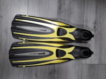 Mares Avanti Excel snorkelvinnen beschikbaar voor biedingen