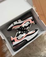 Nike Air Max 270 - Zo goed als nieuw! Maat 39, Kleding | Dames, Schoenen, Ophalen of Verzenden, Zo goed als nieuw, Wit, Sneakers of Gympen