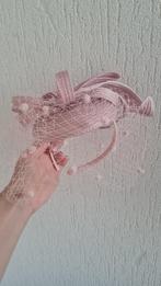 Fascinator hoed, Kleding | Dames, Hoeden en Petten, Ophalen of Verzenden, Zo goed als nieuw, One size fits all, Hoed