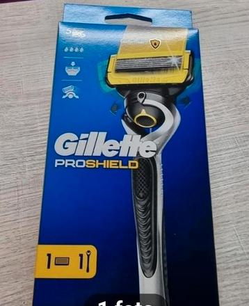 Gilette Proshield scheersysteem met extra mesje beschikbaar voor biedingen