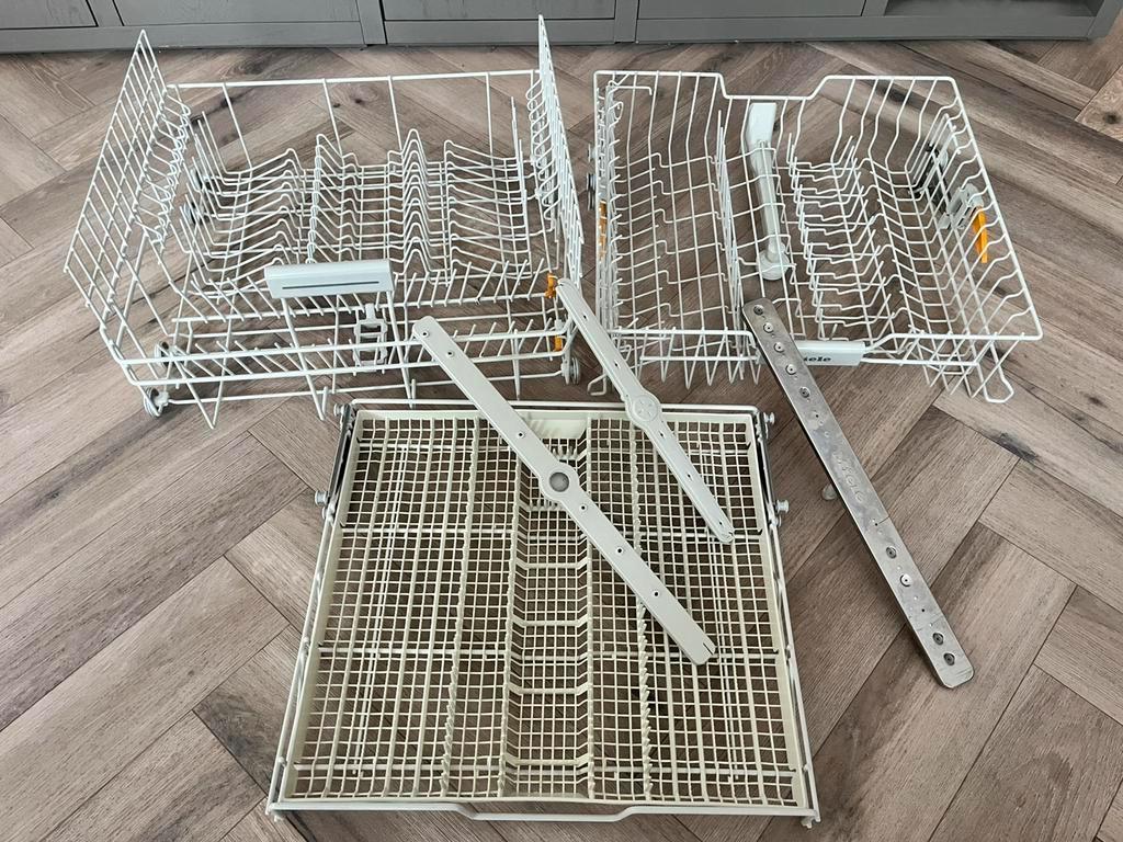 Miele Vaatwasser microfilter / sproeiers ZGAN, Ophalen of Verzenden, Zo goed als nieuw