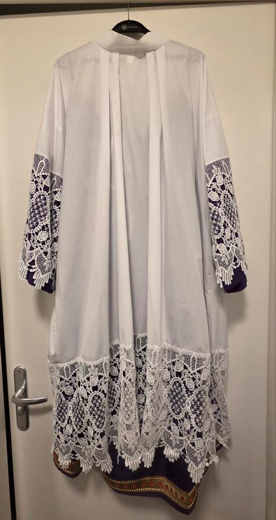 Sinterklaas Albe + paarse rok en koord, Ophalen of Verzenden, Nieuw