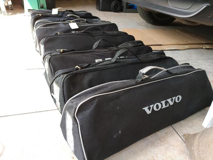 MERCEDES AUDI BMW VOLVO LOOPVLAK sneeuwkettingen, Auto diversen, Sneeuwkettingen, Zo goed als nieuw, Ophalen of Verzenden