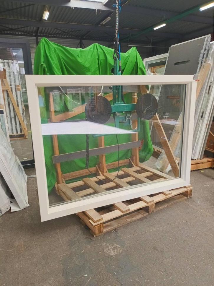 Kunststof Vast kozijn  b192,1 x h140 cm Crème   -2281-, Doe-het-zelf en Verbouw, Kozijnen en Schuifpuien, Gebruikt, Raamkozijn