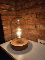 Tafellamp vintage–Glazen stolp en houten voet(diameter 18cm), Ophalen, Gebruikt, Vintage, Minder dan 50 cm