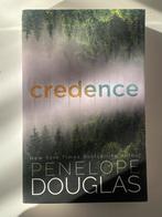 Credence Penelope Douglas, Ophalen of Verzenden, Zo goed als nieuw, Penelope douglas, Nederland