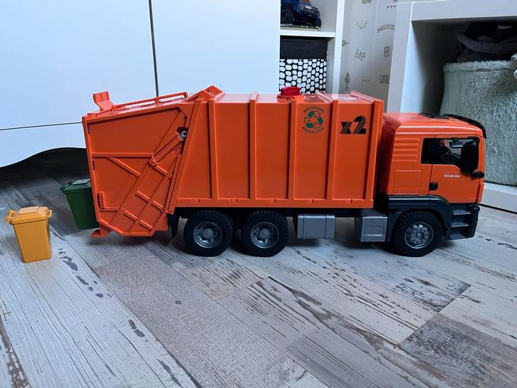 Bruder MAN Vuilniswagen met Kliko's - Speelgoed, Kinderen en Baby's, Speelgoed | Overig, Zo goed als nieuw, Jongen of Meisje, Ophalen