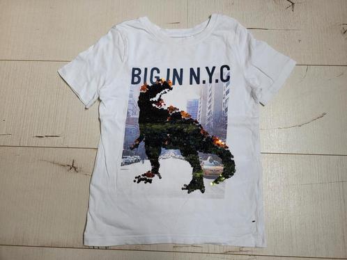 Gaaf Dinosaurus t-shirt mt 122/128 (H&M/ als NIEUW), Kinderen en Baby's, Kinderkleding | Maat 122, Zo goed als nieuw, Jongen, Shirt of Longsleeve