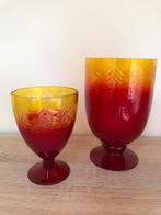 Twee prachtig rood/geel bewerkte vazen - in perfecte staat, Ophalen, Minder dan 50 cm, Rood, Glas